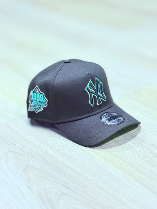 NEW YORK YANKEES SNAPBACK